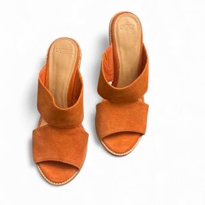 UGG Women's Vibrant Sued Orange Sandals Heels.